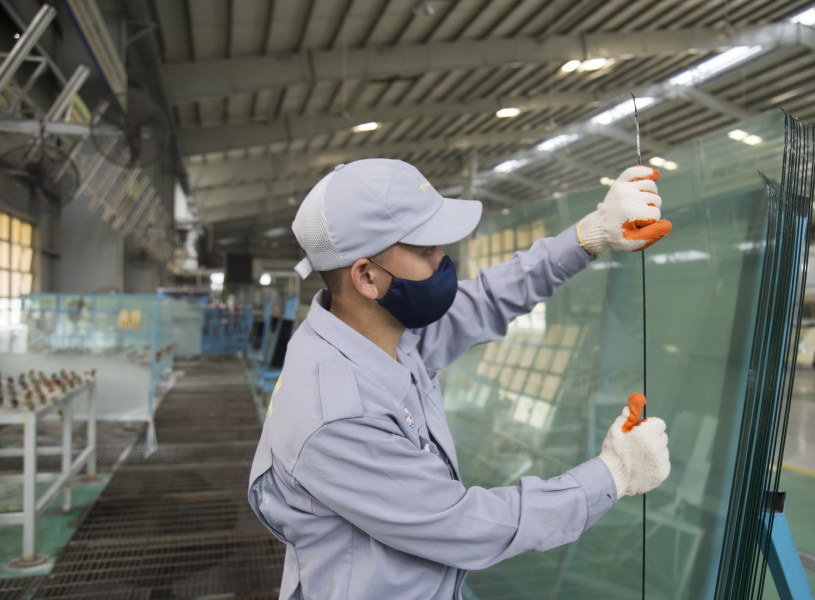 Găng tay phủ hạt nhựa sự lựa chọn hoàn hảo bảo vệ đôi tay